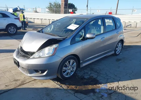 2009 Honda Fit Sport z USA, uszkodzony, nr VIN JHMGE88499S045556